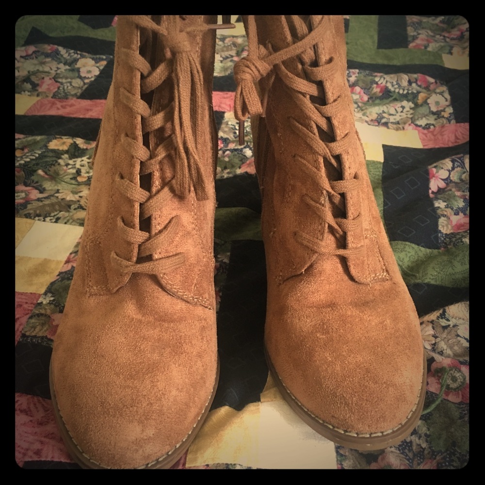 Tan wedges
